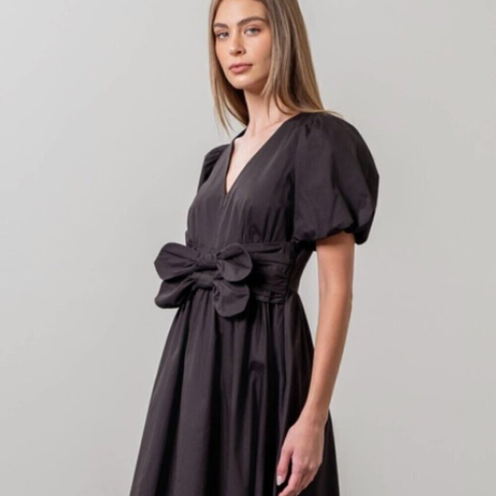 Moon River Puff Sleeve Front Bow Detail Poplin Mini Dress NWT Black Size Small